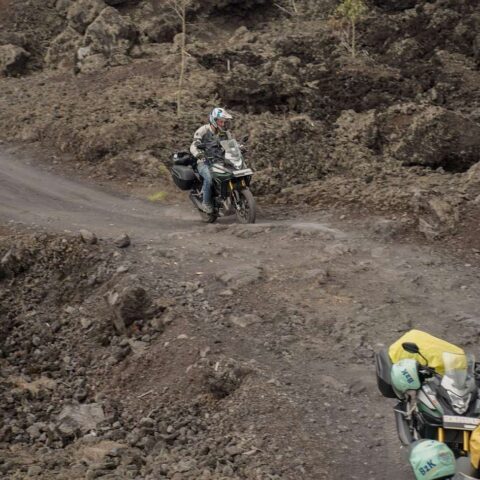 indonesia-vulcao-offroad